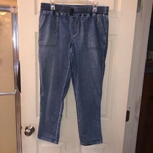 Maurice’s elastic waist baggy jeans, size medium.